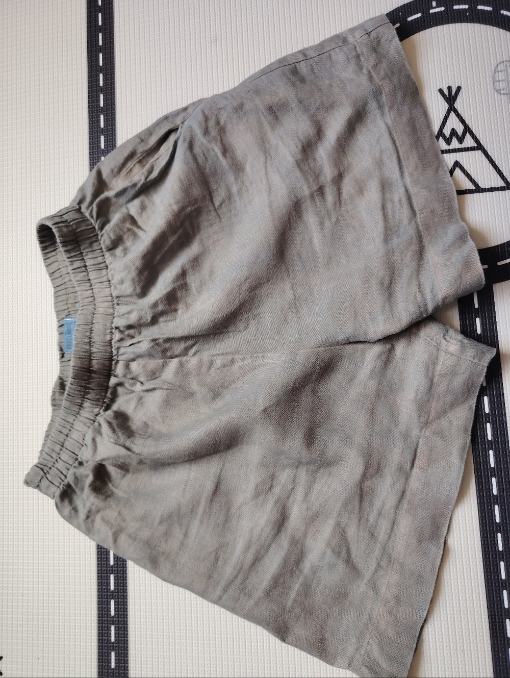 Free Label Khaki Green Womens Sizs L 100% Linen Shorts